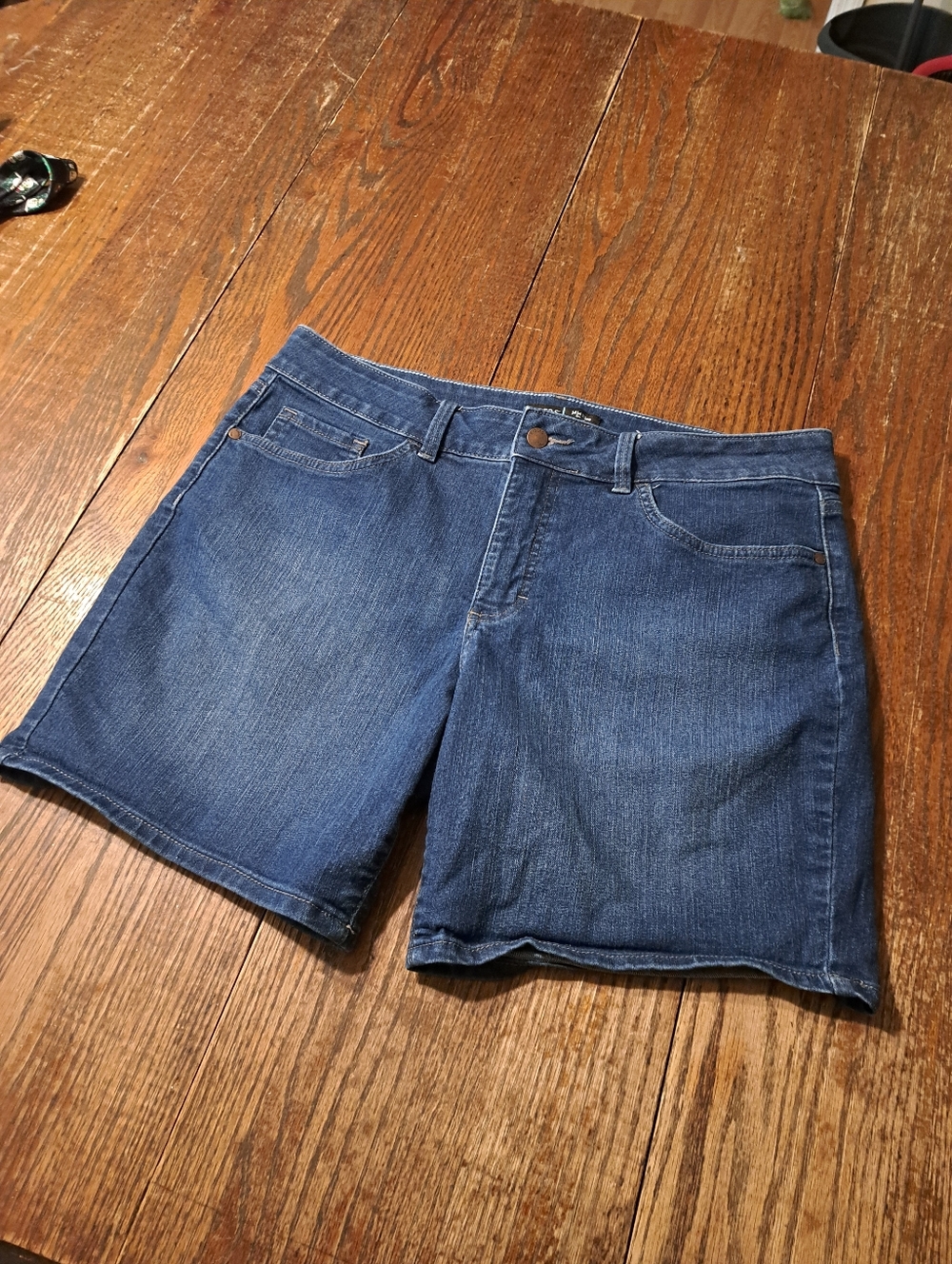 Size 16M Riders By Lee Mid Rise Denim Blue Jean Shorts Pockets Belt Loops